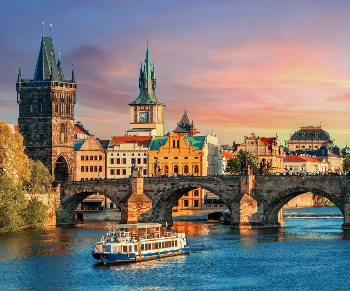 CHƯƠNG TRÌNH DU XUÂN ĐẶC BIỆT ĐÔNG - TÂY ÂU KẾT HỢP